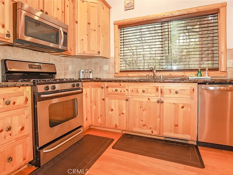 351 Glenwood Dr — Photo 44