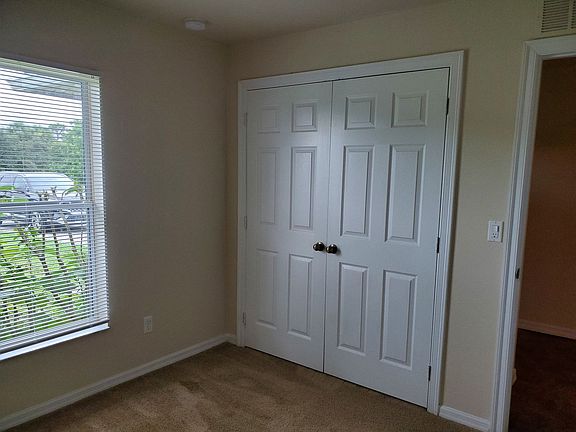 4th image of 965 Eisenhower Blvd APT 1