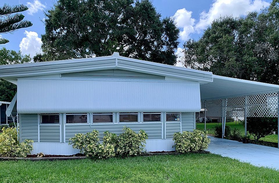 1st image of 162 Juniper Dr W