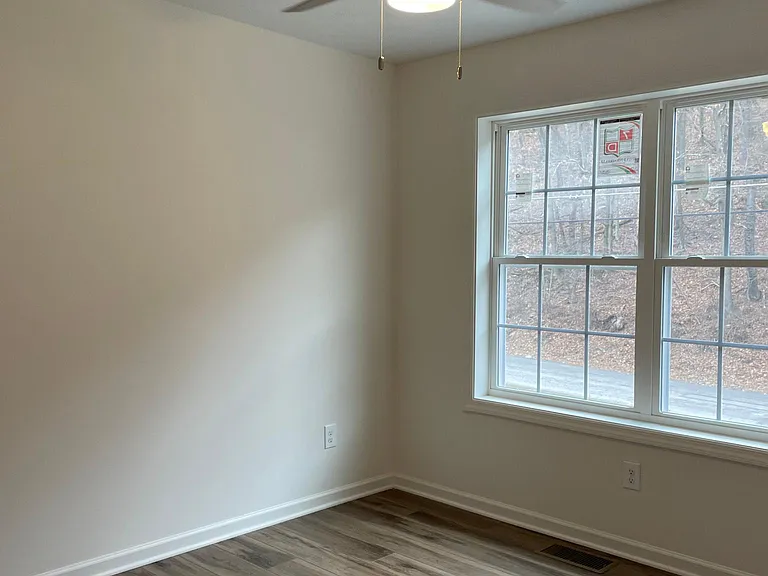 530 Spring St — Photo 10