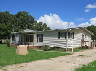 125 Faith Rd, Mooresville, NC 28115