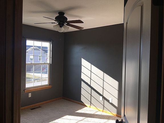 5th image of 304 NE 5th St