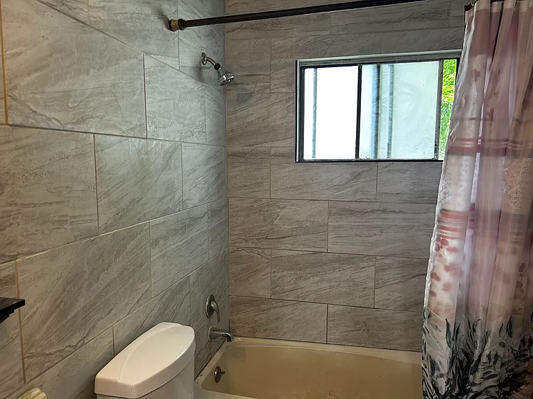 2306 W Howard Ave — Photo 14