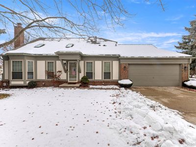 1878 Otter Pond Ln, Canton, MI, 48188
