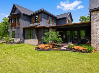215 Woodforest Ln, Franklin, TX 77856
