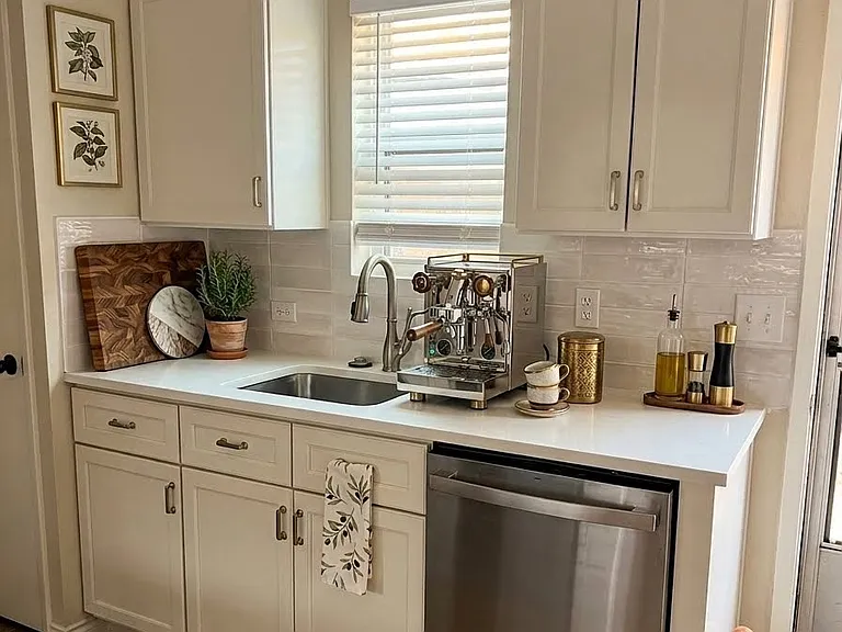 234 Samuel Blvd #2P — Photo 5