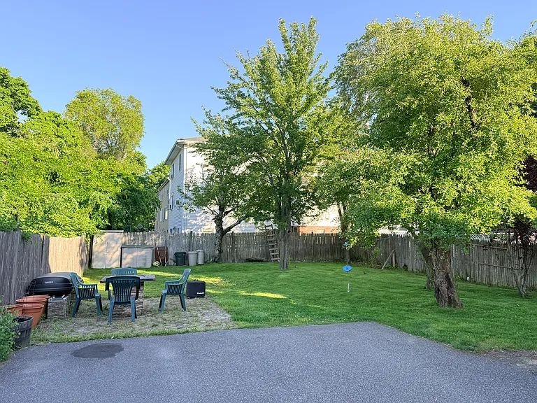 15 Cottage Ct #2 — Photo 18