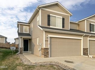 2704 28th St W, Williston, ND 58801