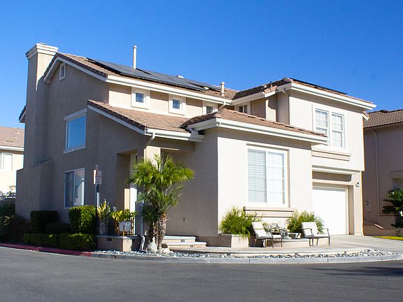 Exterior home on corner lot
