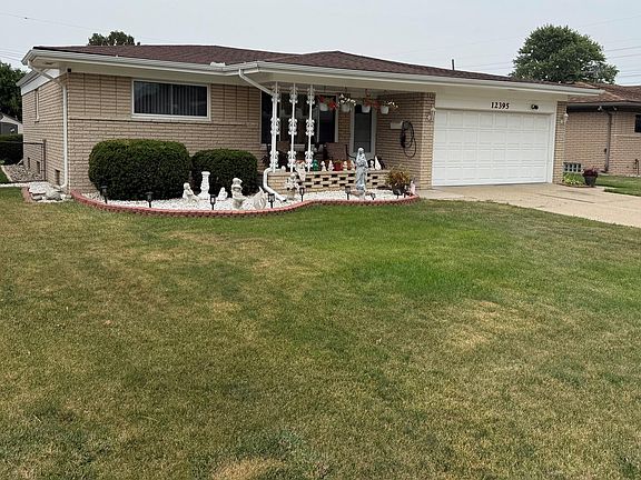 2nd image of 12395 Canterbury Dr