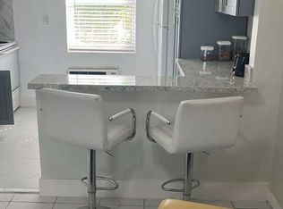 3070 NW 9th Ave APT 3, Wilton Manors, FL 33311