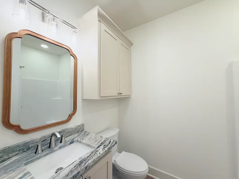 410 B Camellia Dr — Photo 7