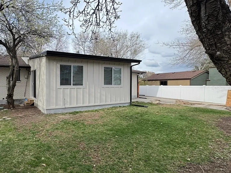 2981 W Tivoli Ln — Photo 8