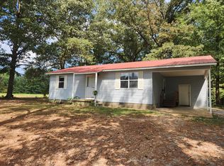 1041 Garrett Rd, Gleason, TN 38229