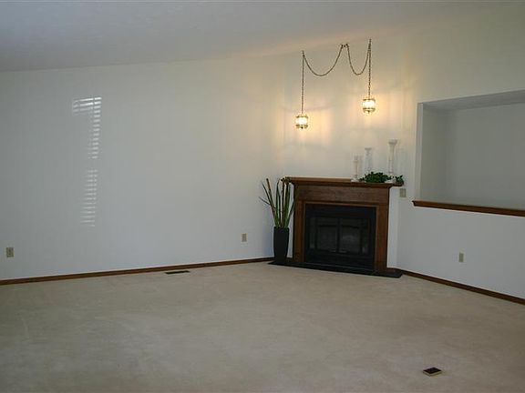 5th image of 2548 Valais Ct