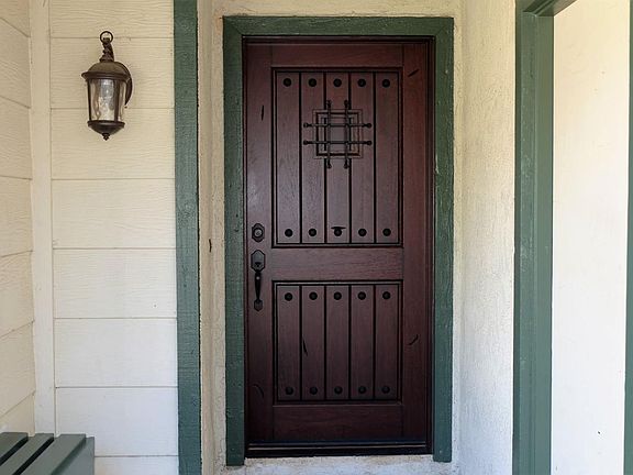 4th image of 2523 S Malcolm Ave