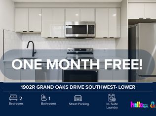 1902R Grand Oaks Dr SW, Calgary, AB T3E4A6