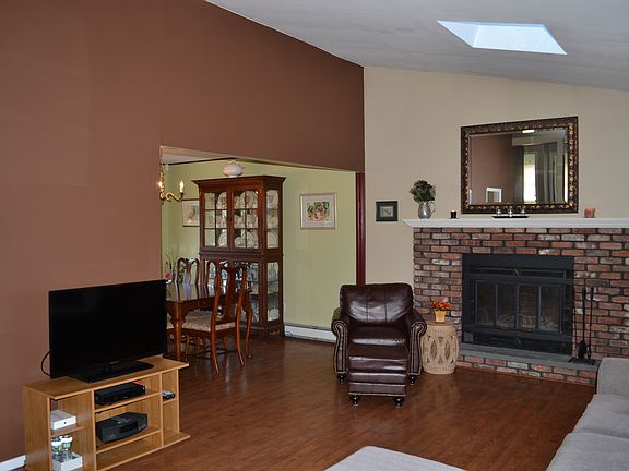 5th image of 170 Tibet Dr