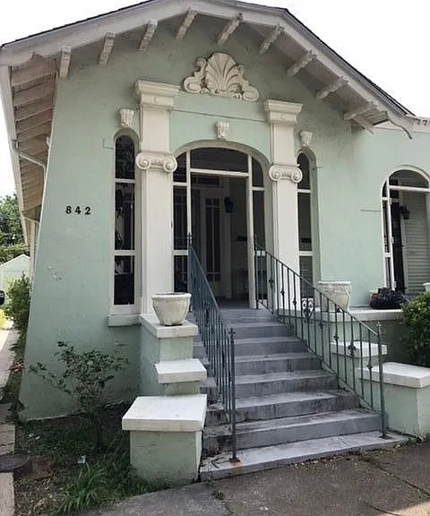 842 Wilson Dr — Photo 2