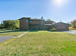 10N800 Muirhead Rd, Elgin, IL 60124