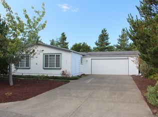 505 Robin Ln, Florence, OR 97439