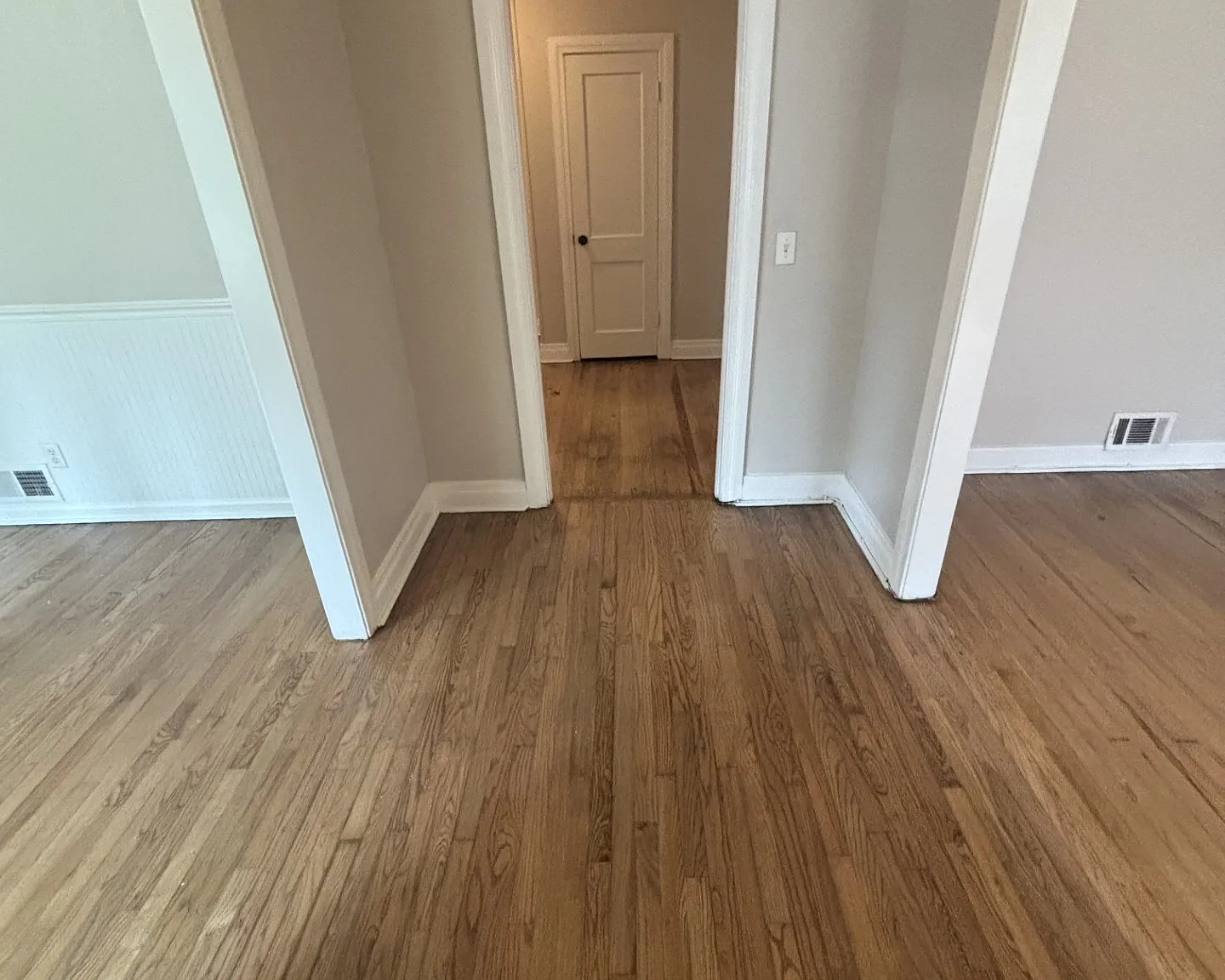 5 bed, 3154 sqft, $2,200 — Photo 2