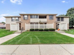 19673 Northridge Dr #83, Northville, MI 48167