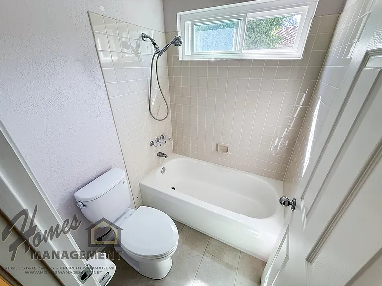 593 Silver Shadow Dr — Photo 20