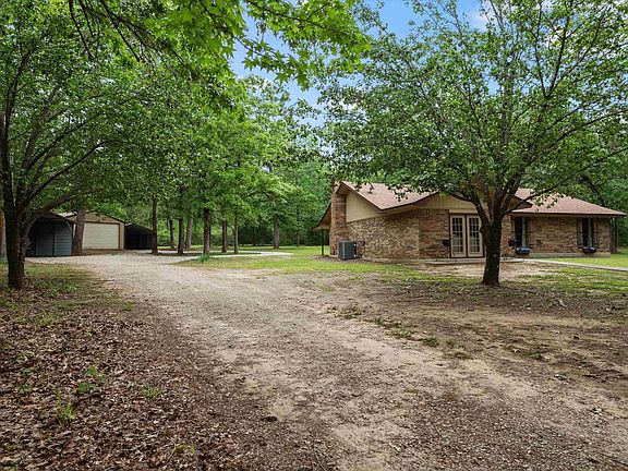 3rd image of 472 County Road 3350