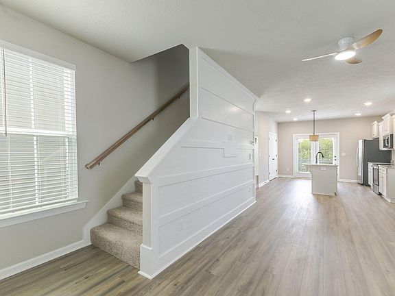 2nd image of 1146 Carolina Ave
