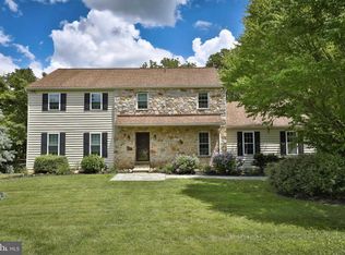 325 Kerrwood Dr, Wayne, PA 19087