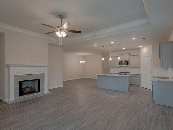 2nd image of 4644 Grenache Dr