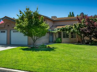 5277 W Calimyrna Ave, Fresno, CA 93722