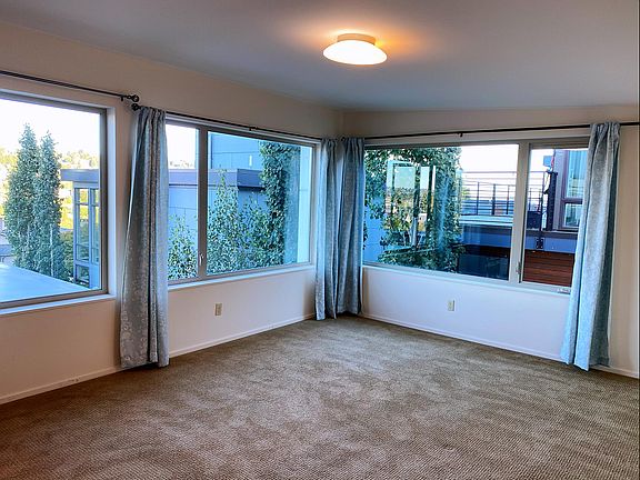 4th image of 2649 22nd Ave W #B