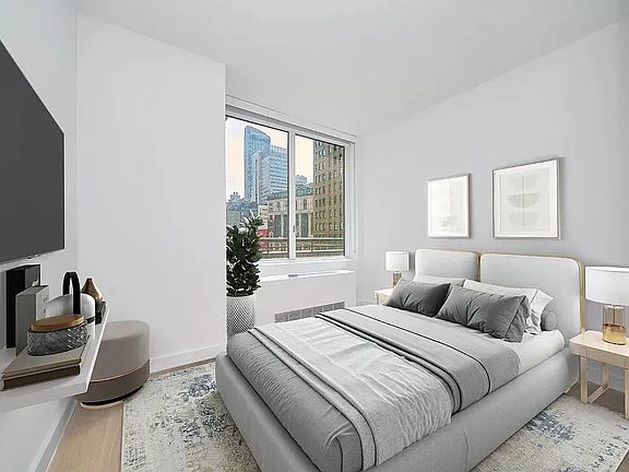 3rd image of 70 W 37th St #Penthouse 6