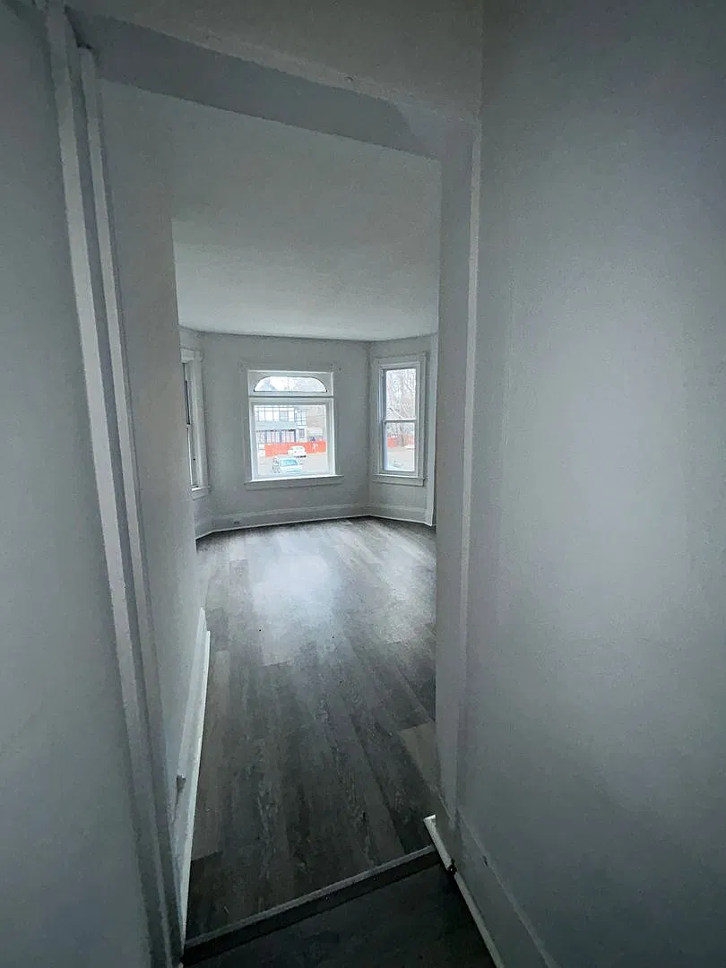 108 South Overbrook — Photo 3