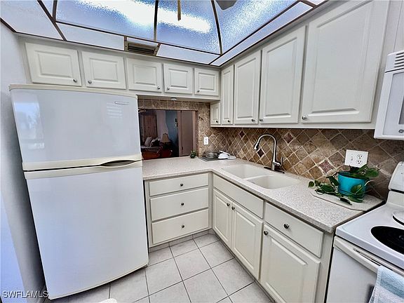 3rd image of 331 Joel Blvd APT 312