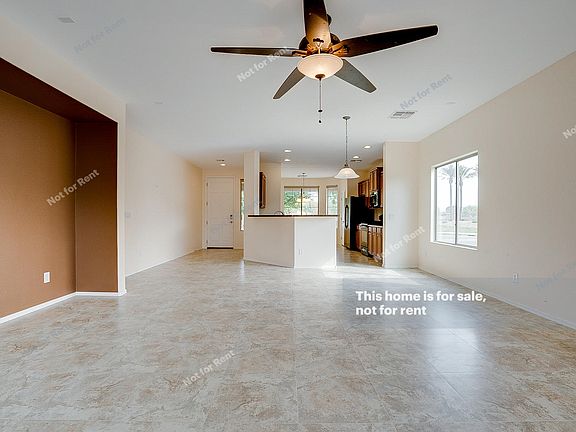 3rd image of 1065 W Desert Hollow Dr