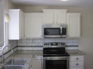 1113 La Salle St, Wayzata, MN 55391