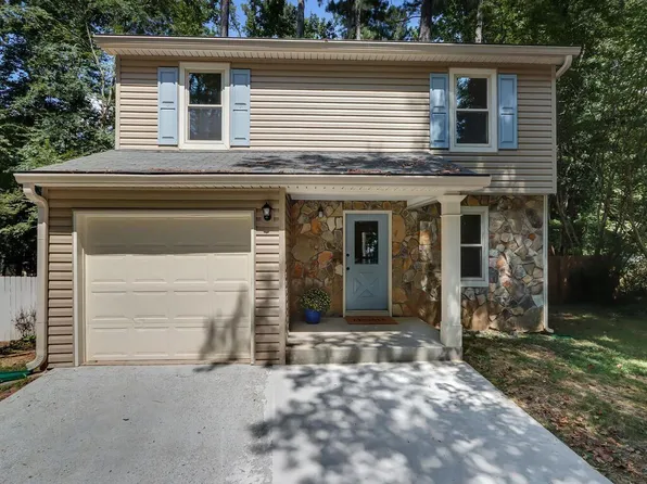 6957 Willow Log Ct, Austell, GA 30168