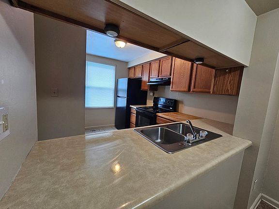 Kitchen (view from Dining Room)