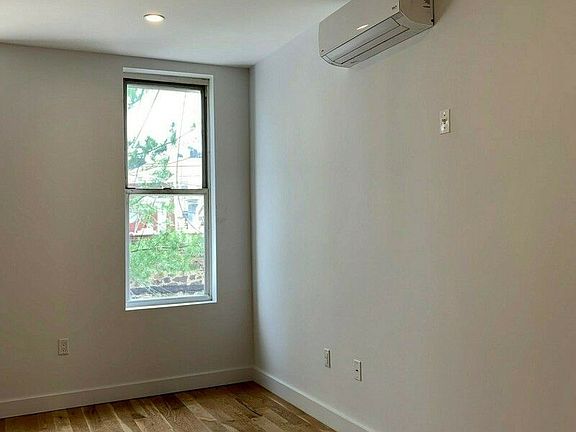 3rd image of 62 Skillman Ave #2L