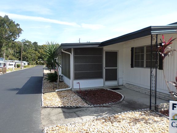 3rd image of 107 Hickory Dr