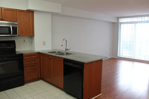 1730 Eglinton Ave E Photo 1