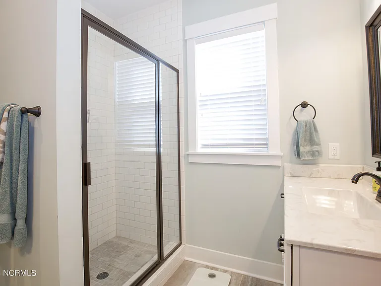 120 Lake Hills Rd — Photo 44