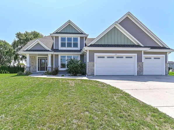 1515 E Maple View DRIVE, Oak Creek, WI 53154