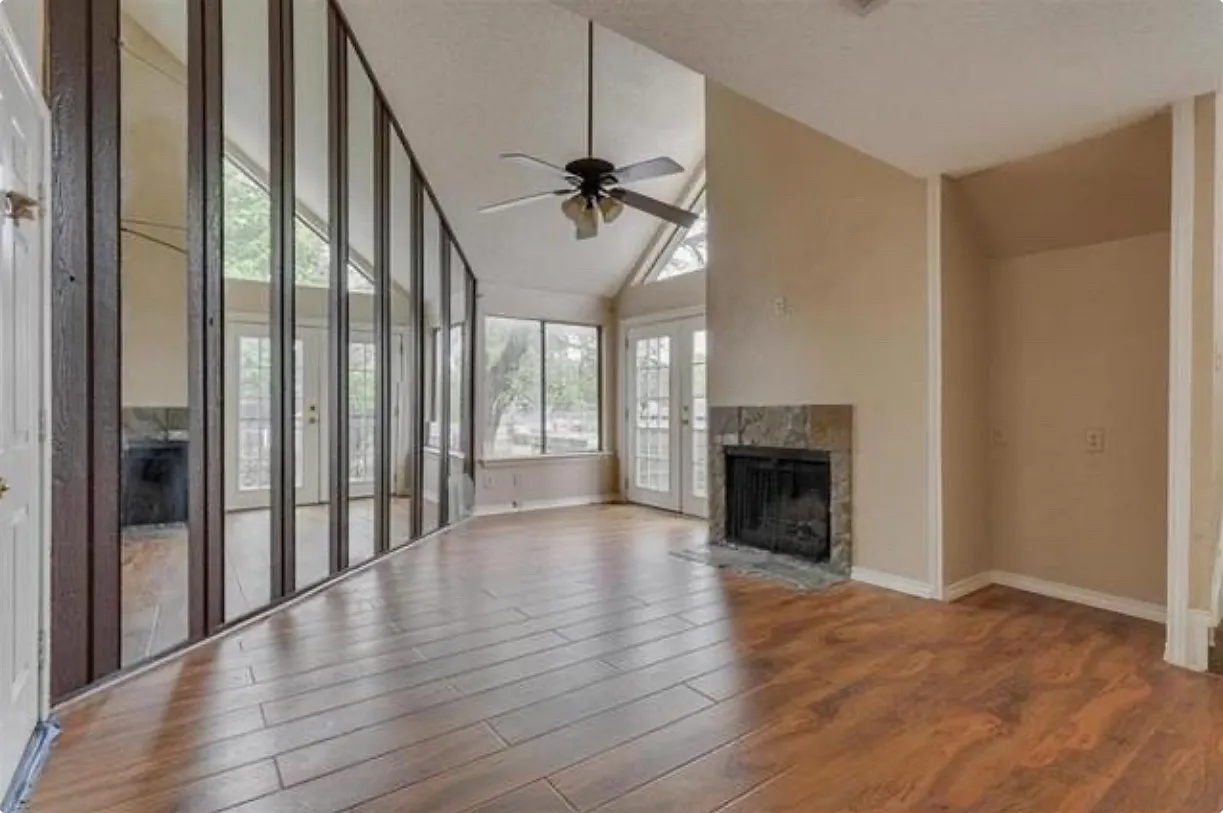 9803 Walnut St — Photo 3