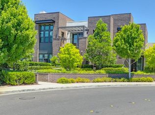 3335 McKinley Village Way, Sacramento, CA 95816