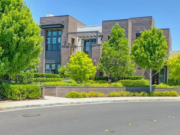 3335 McKinley Village Way, Sacramento, CA 95816