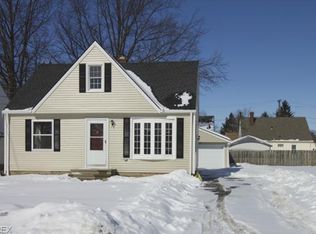 29933 Halifax Ave, Wickliffe, OH 44092